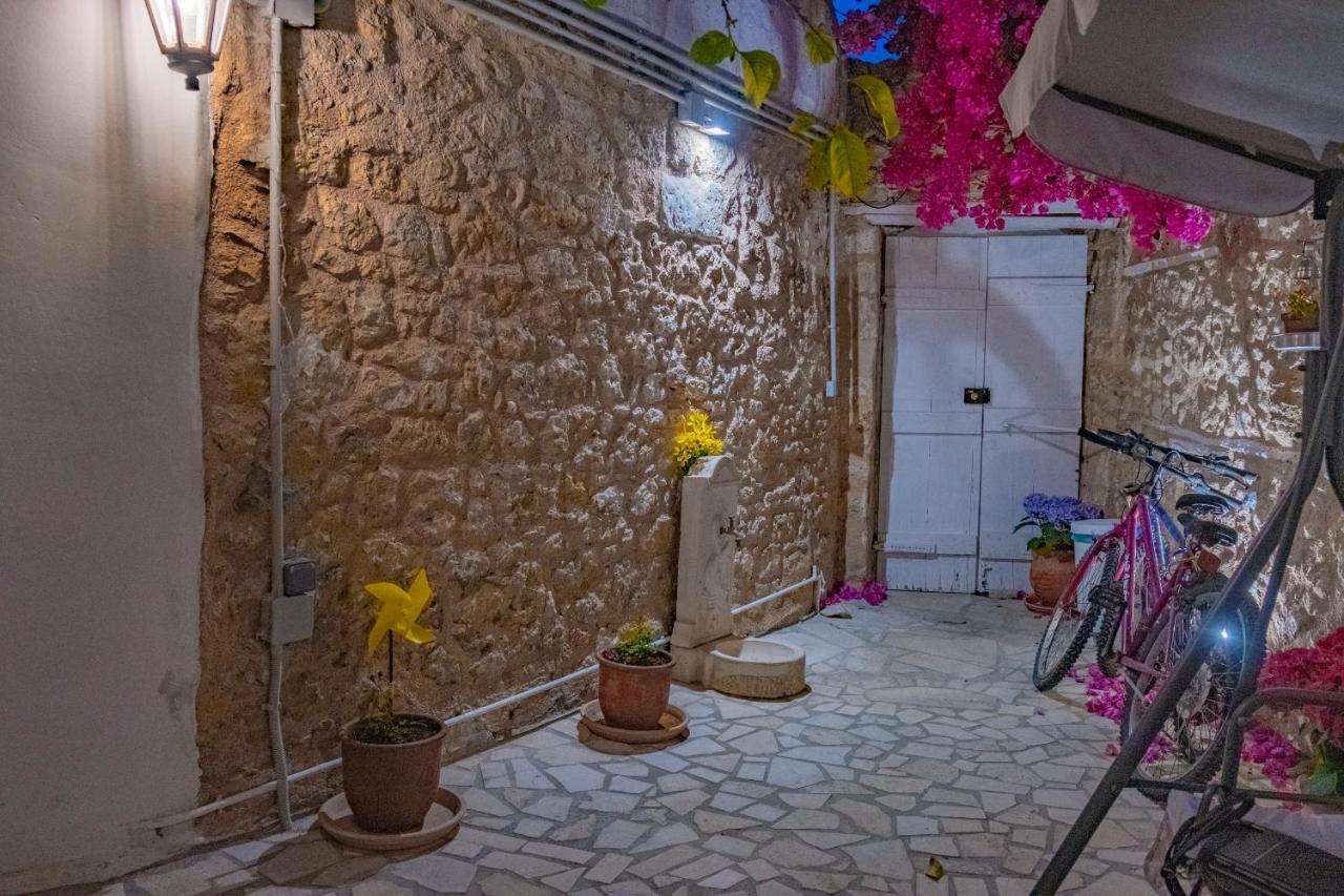 The Venetian Walls 'Central House With Private Courtyard - Charmy & Cheap' Heraklion (Crete) Exterior photo